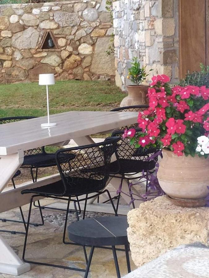 Yialasi Hotel Epidaurus Eksteriør billede