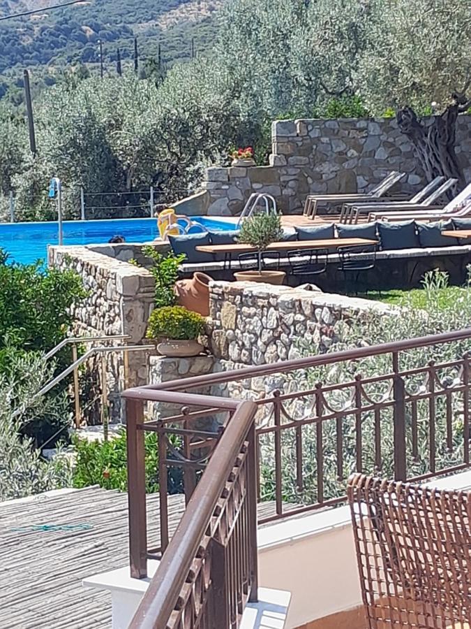 Yialasi Hotel Epidaurus Eksteriør billede